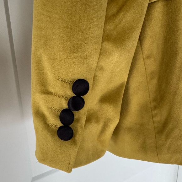 NWT ASOS Men's Skinny Velvet Blazer Gold Black Lapel - Picture 4 of 5